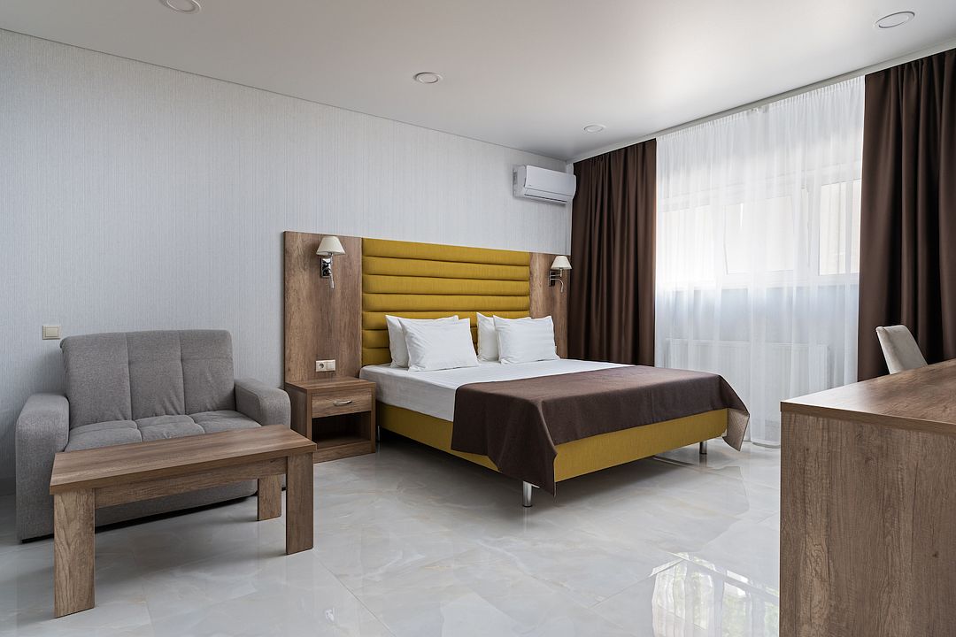 Стандартный 2-местный 1-комнатный Цоколь